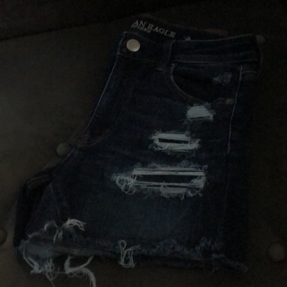 AE shorts - Picture 3 of 5